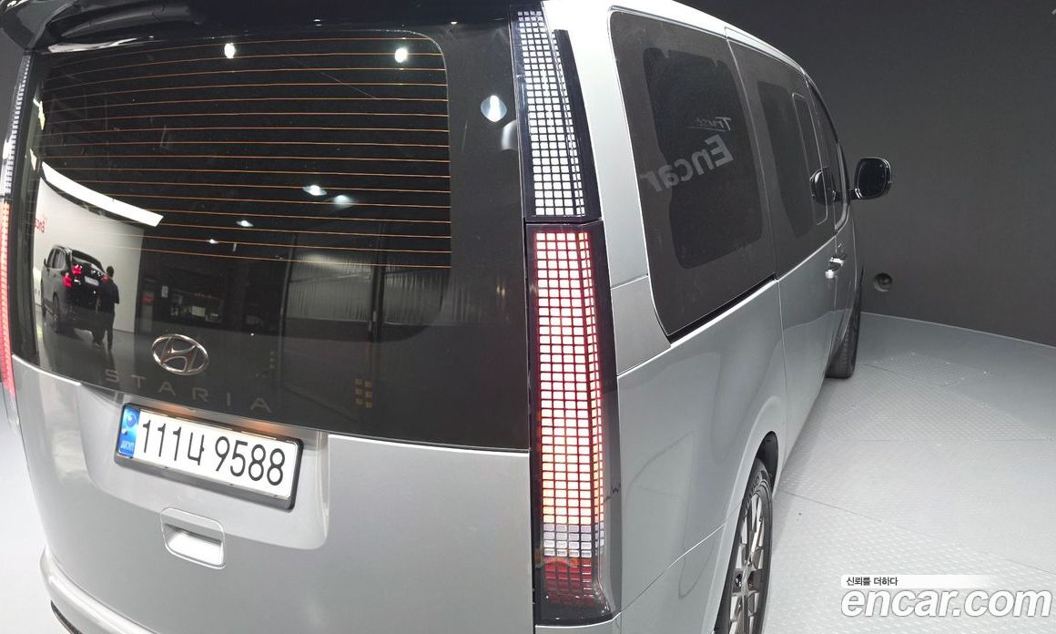 Hyundai Staria фото 23
