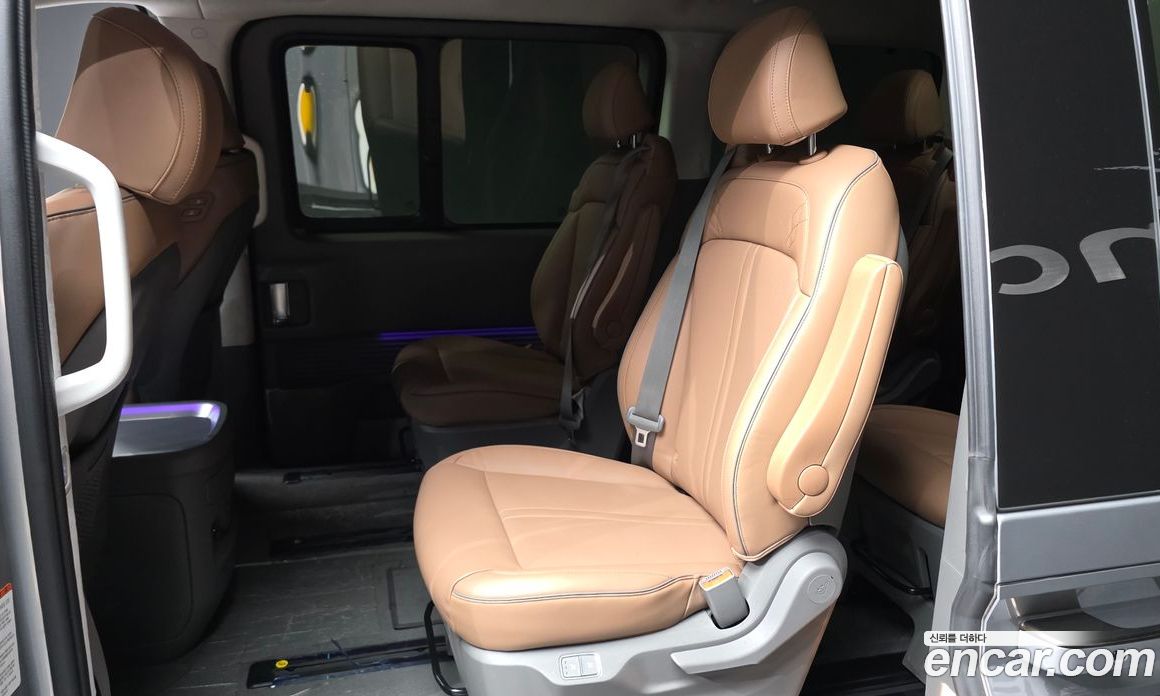 Hyundai Staria фото 26