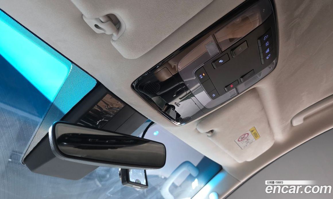 Hyundai Staria фото 31