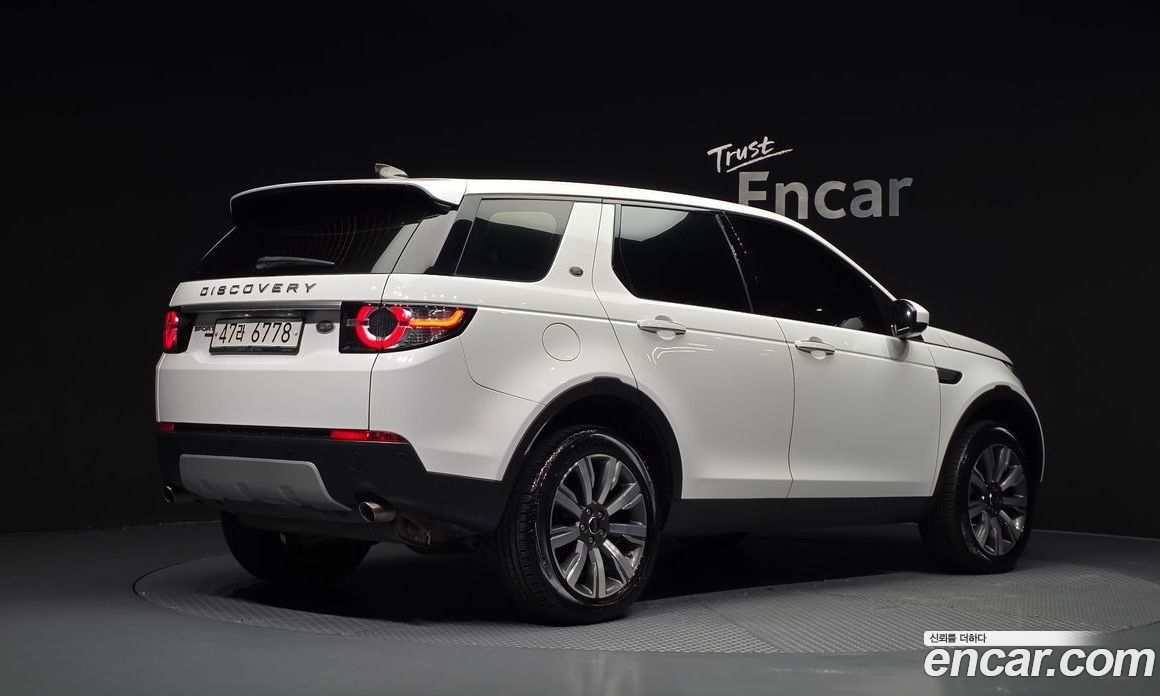 Land Rover Discovery Sport 1st Gen фото 2