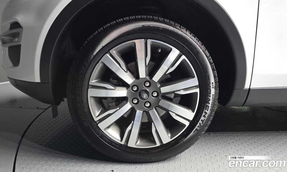 Land Rover Discovery Sport 1st Gen фото 5