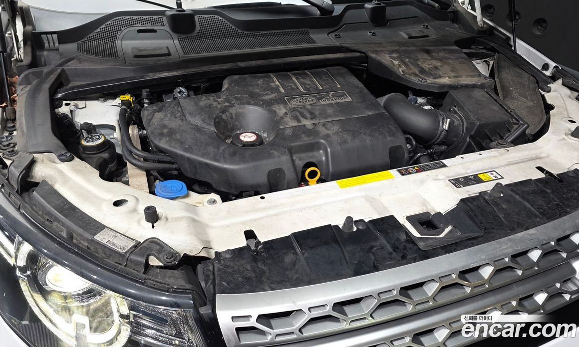 Land Rover Discovery Sport 1st Gen фото 6