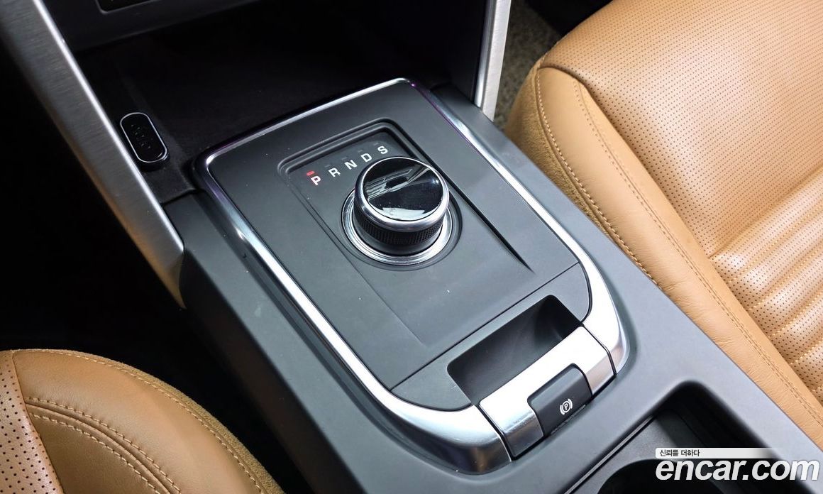 Land Rover Discovery Sport 1st Gen фото 9