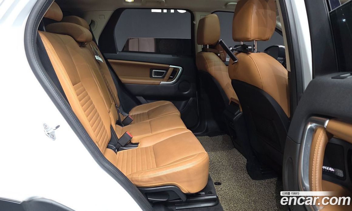 Land Rover Discovery Sport 1st Gen фото 12