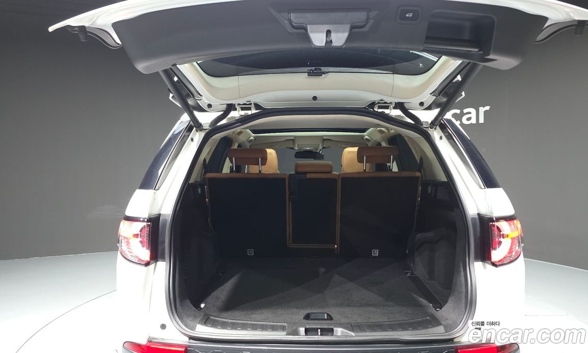 Land Rover Discovery Sport 1st Gen фото 20