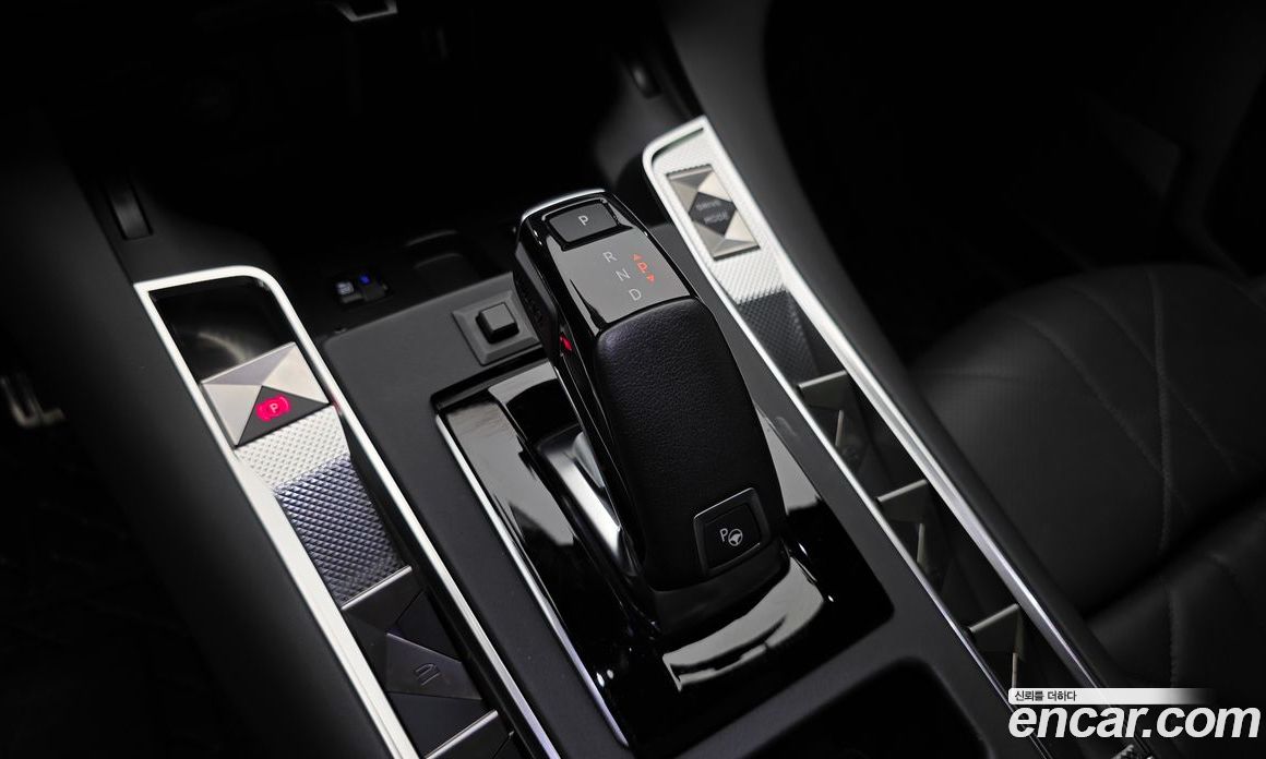 Citroen / DS DS7 Crossback фото 9