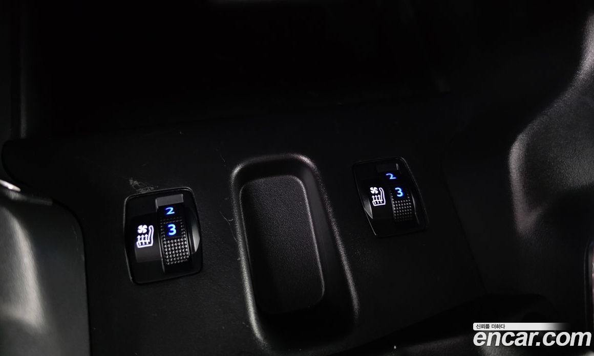 Citroen / DS DS7 Crossback фото 15