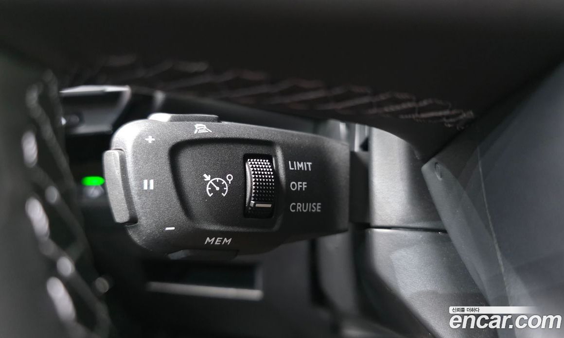 Citroen / DS DS7 Crossback фото 35