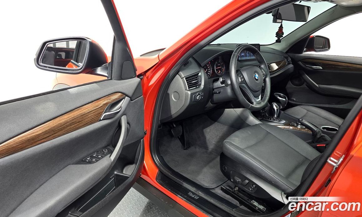 BMW X1 (E84) фото 10