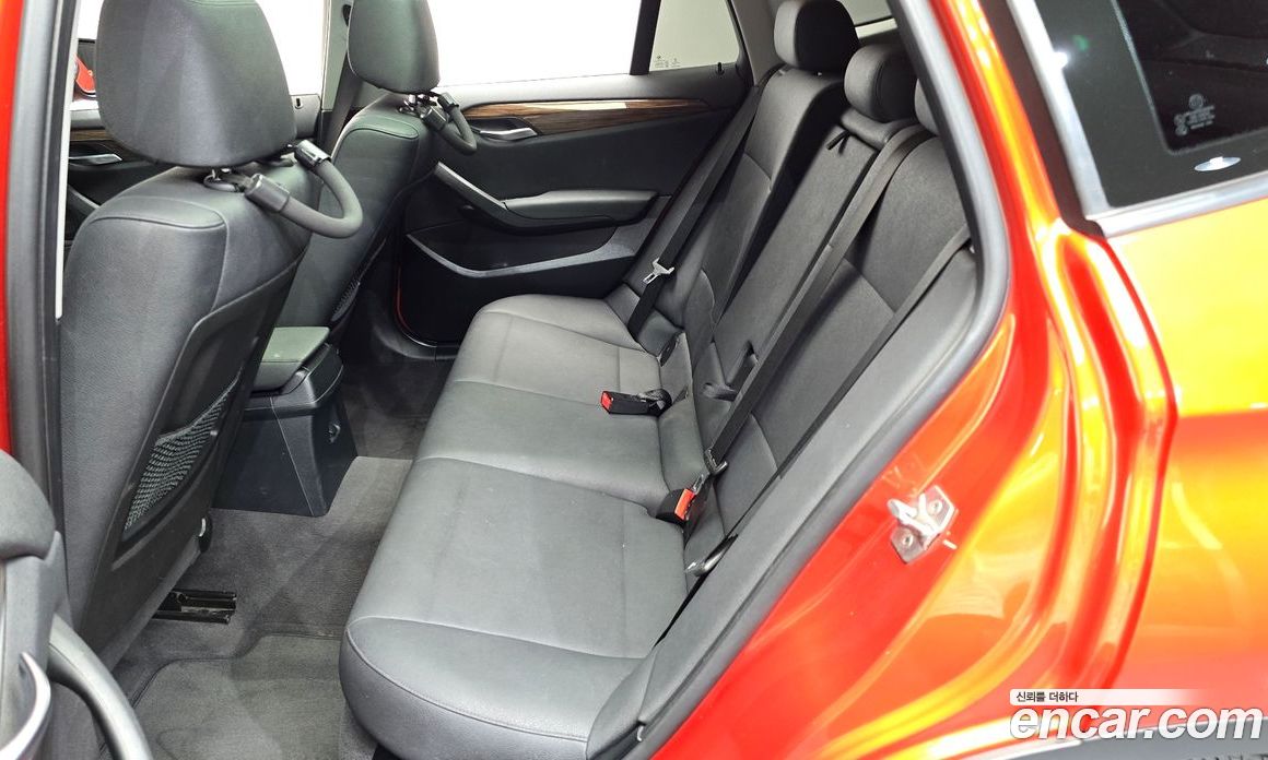 BMW X1 (E84) фото 12