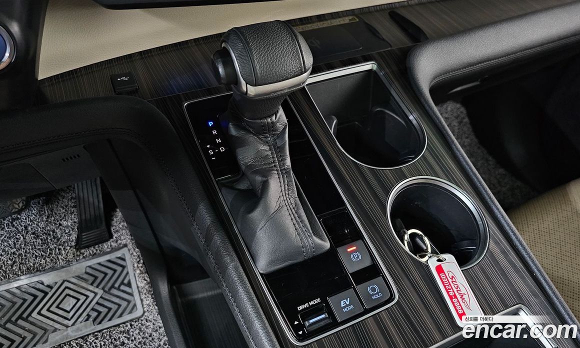 Toyota Sienna 4th Gen фото 9