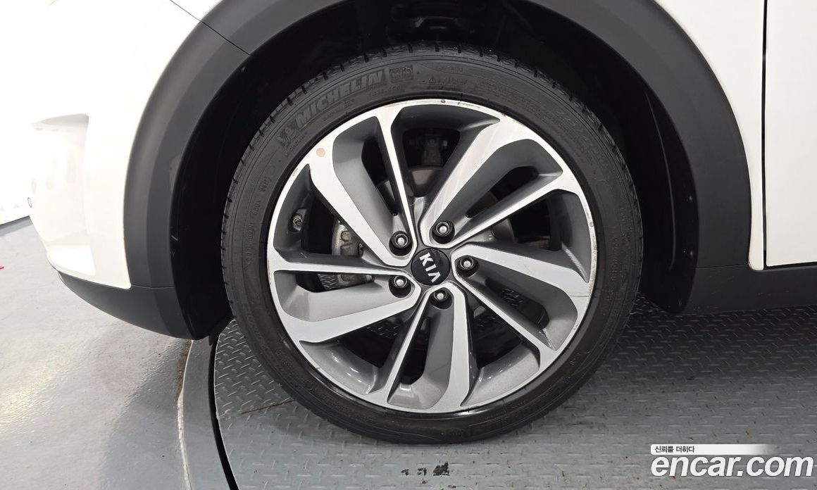 Kia Niro фото 4