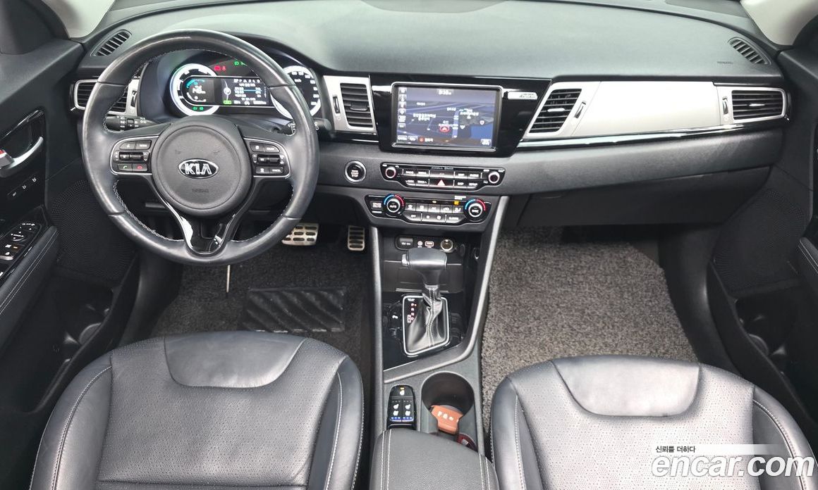 Kia Niro фото 6