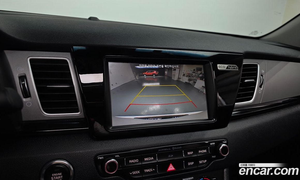 Kia Niro фото 14