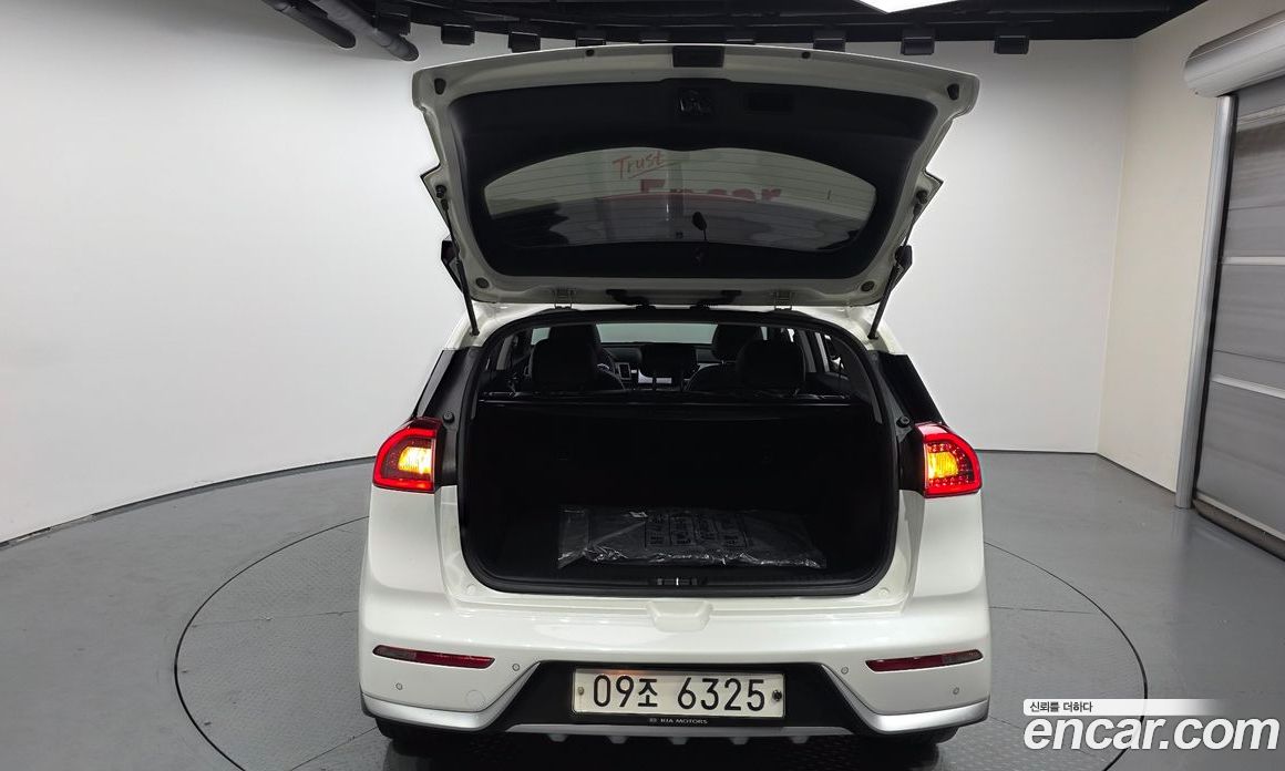 Kia Niro фото 19