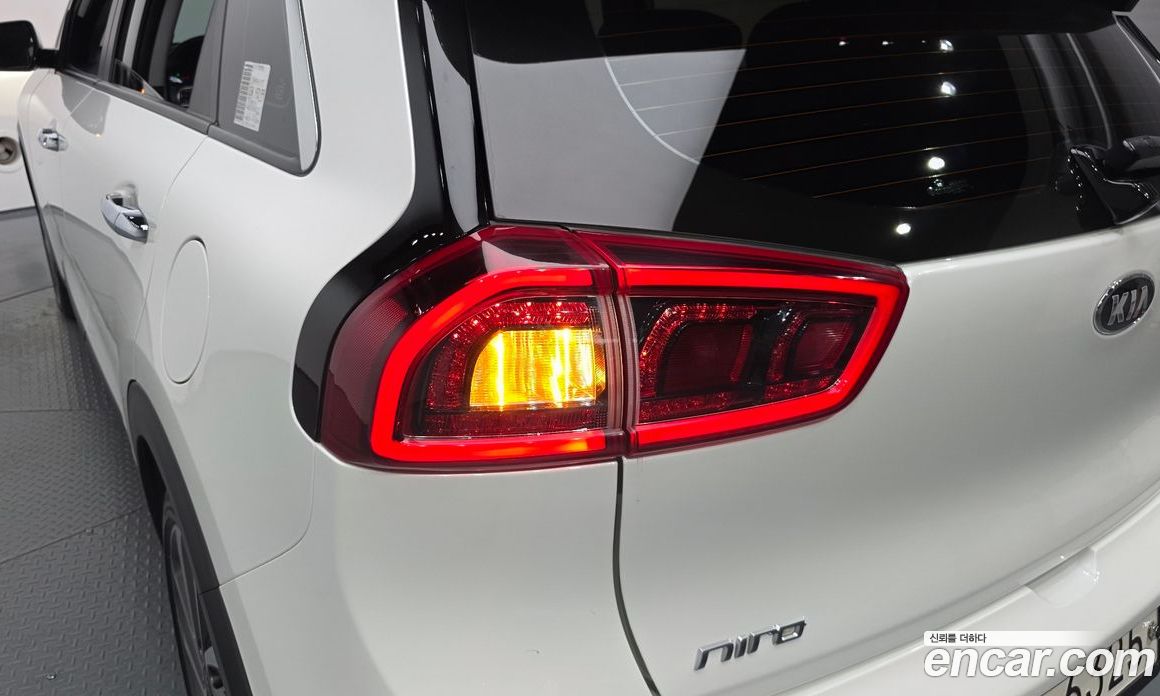 Kia Niro фото 23