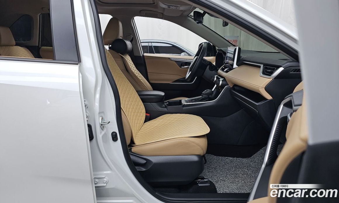 Toyota RAV4 5th Gen фото 11