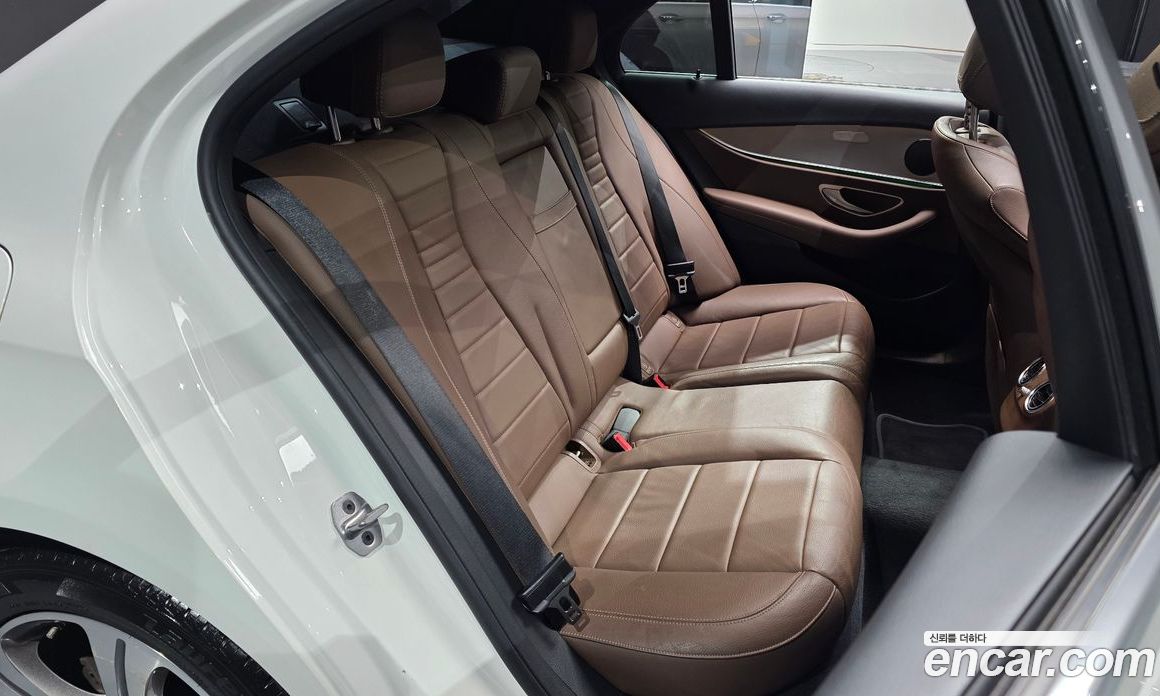Mercedes-Benz E-Class W213 фото 11