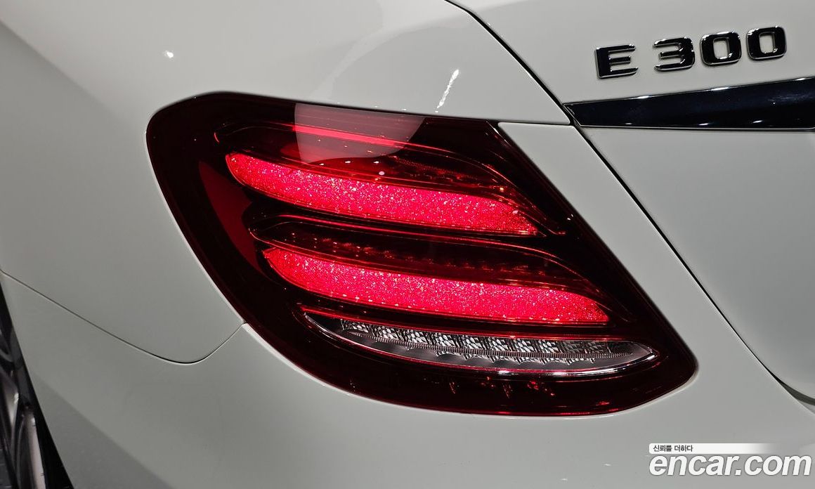 Mercedes-Benz E-Class W213 фото 23