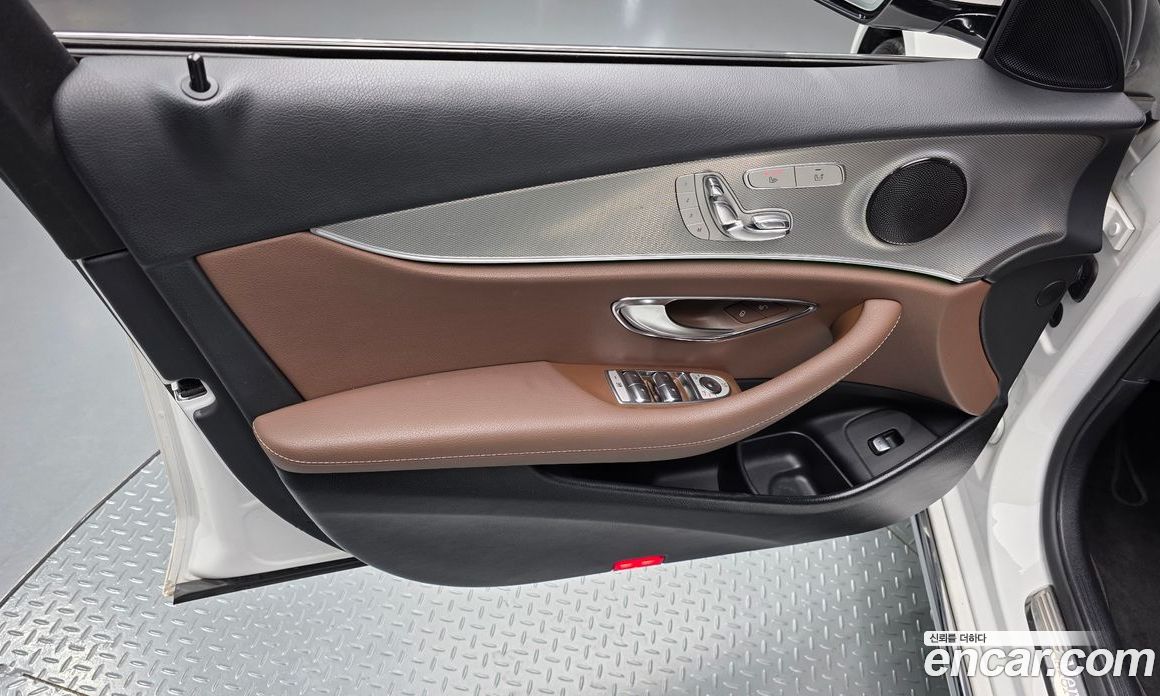 Mercedes-Benz E-Class W213 фото 24