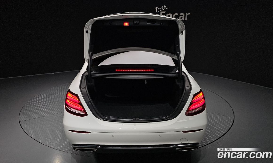 Mercedes-Benz E-Class W213 фото 32