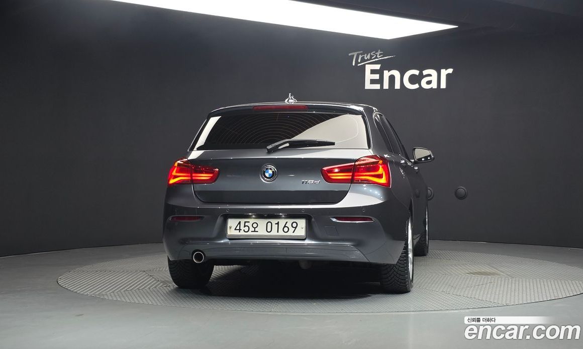 BMW 1-Series (F20) фото 4