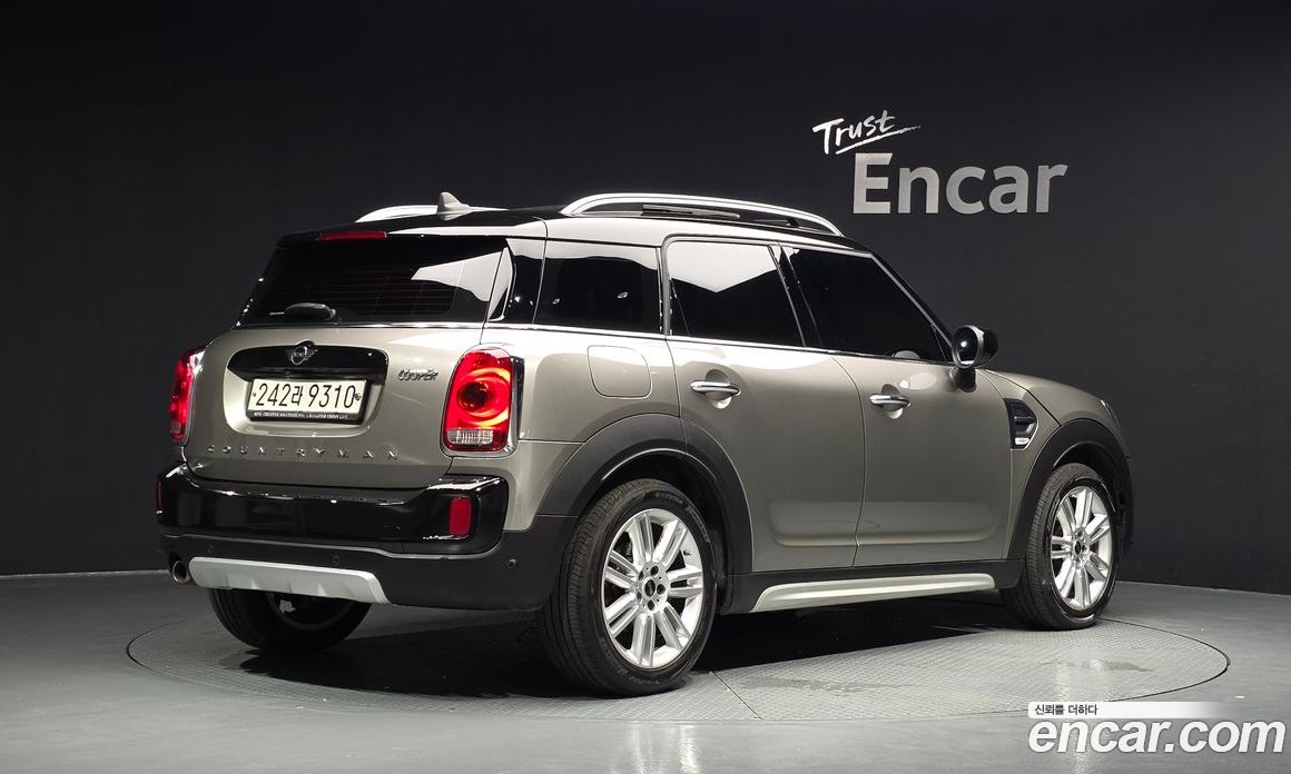 Mini Cooper Countryman фото 2