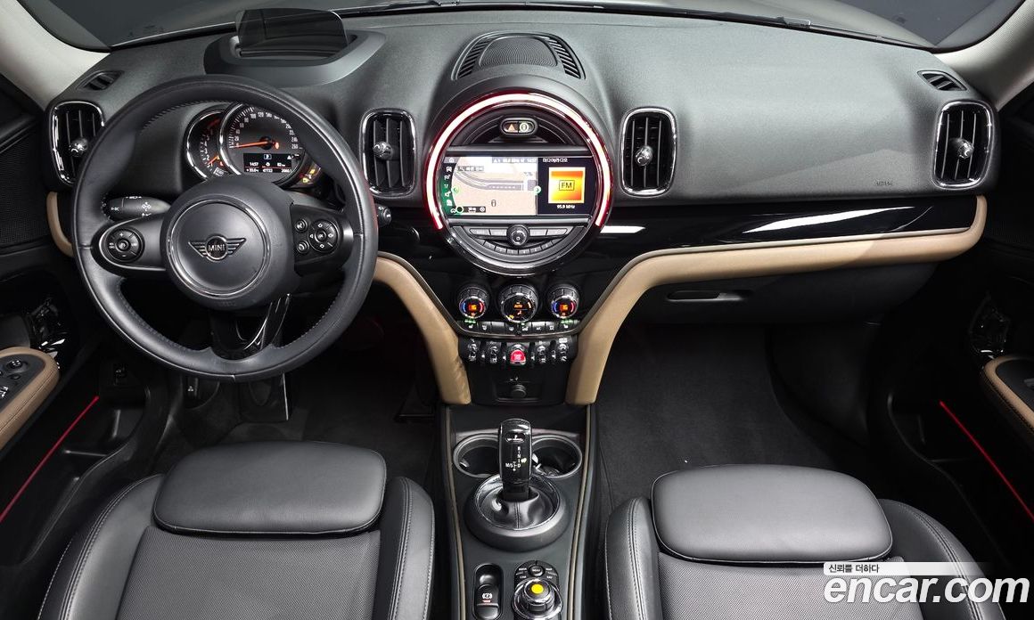 Mini Cooper Countryman фото 7