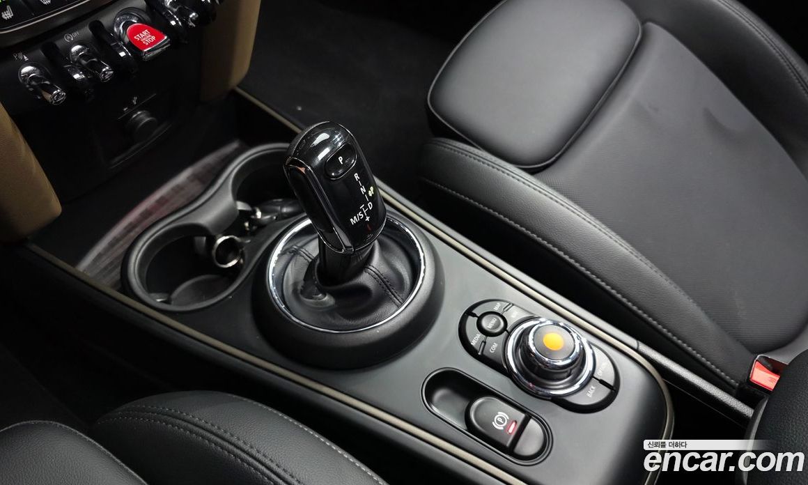Mini Cooper Countryman фото 9