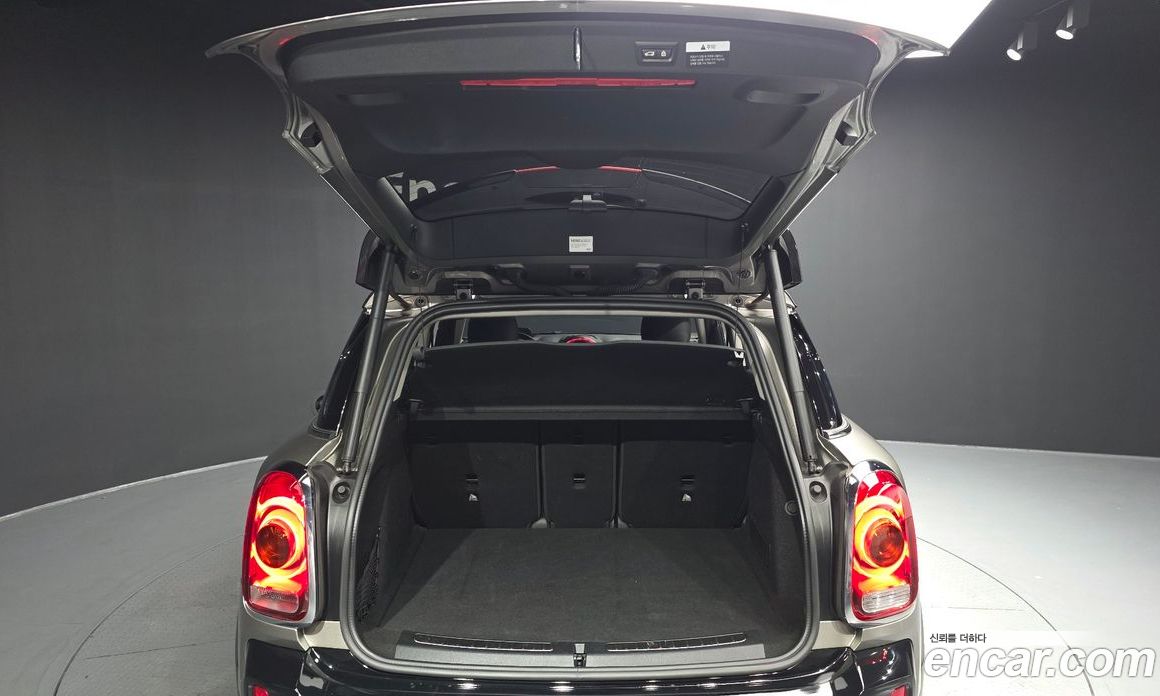 Mini Cooper Countryman фото 20