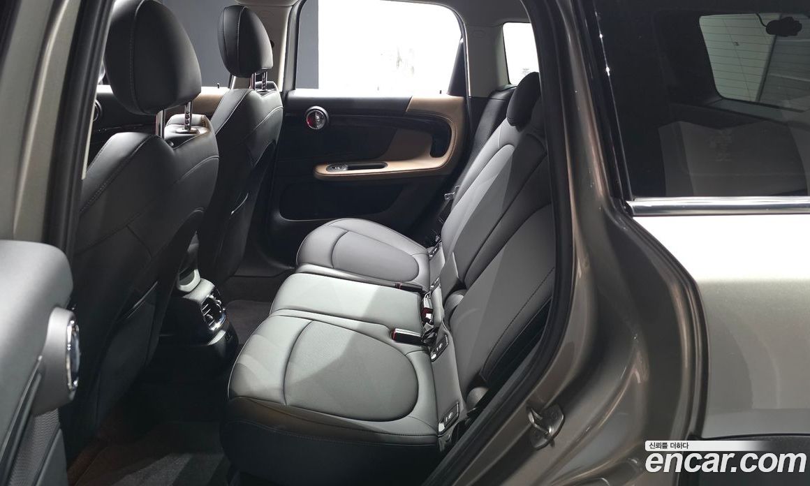 Mini Cooper Countryman фото 26