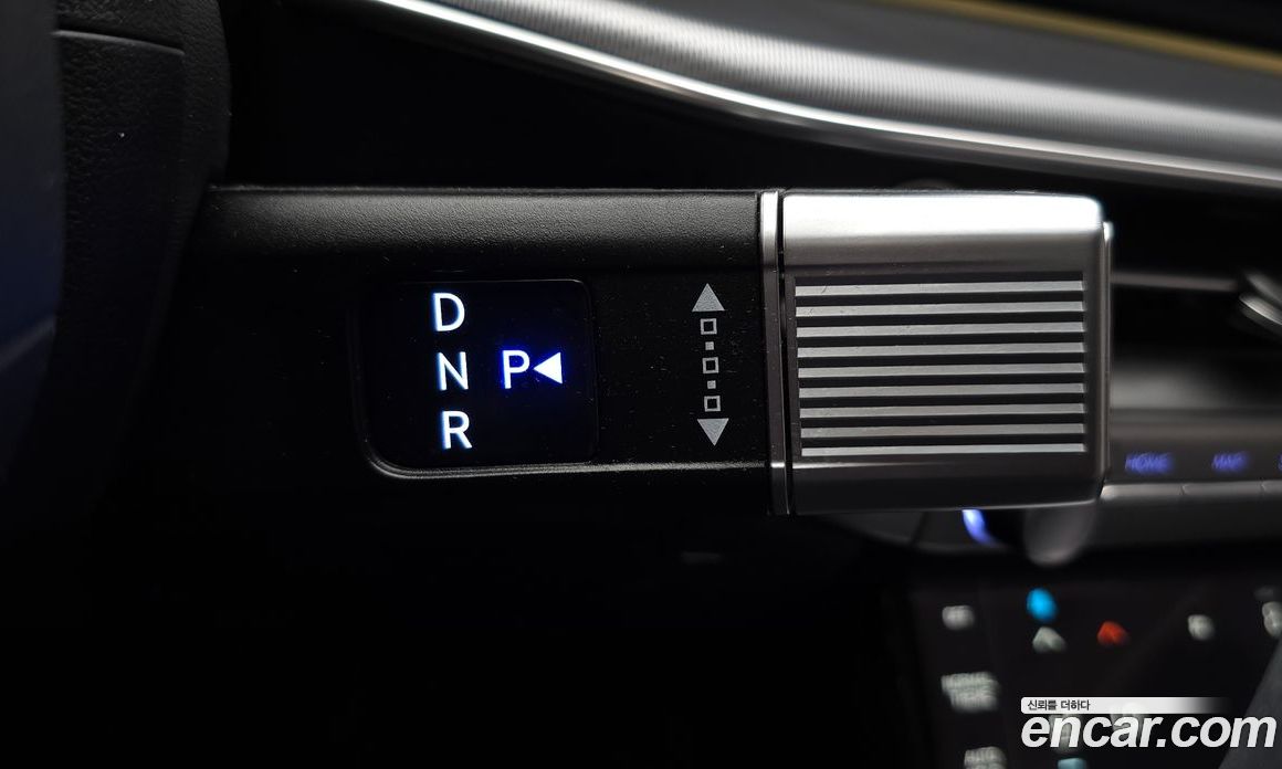 Hyundai Grandeur (GN7) фото 9