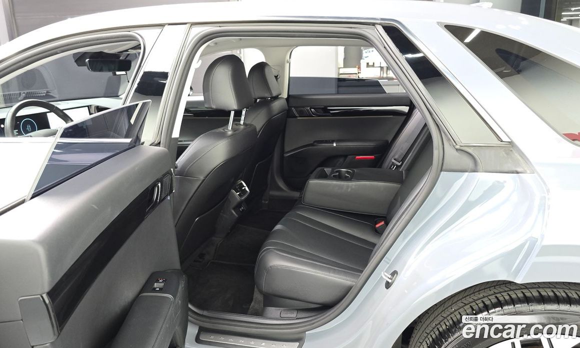 Hyundai Grandeur (GN7) фото 11