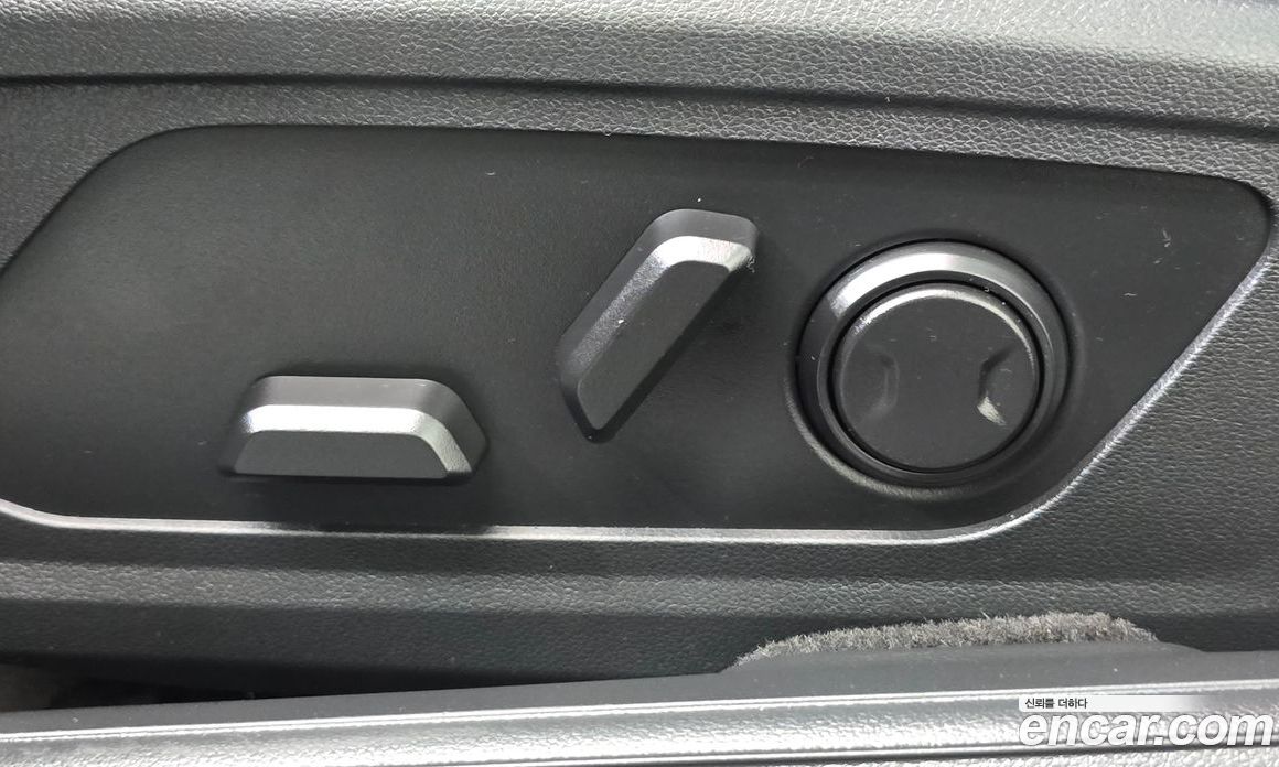 Hyundai Grandeur (GN7) фото 31
