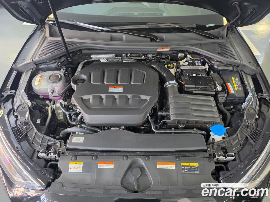 Audi A3 (8Y) фото 6