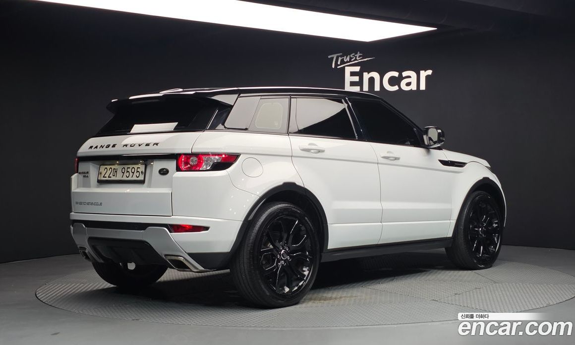 Land Rover Range Rover Evoque фото 2