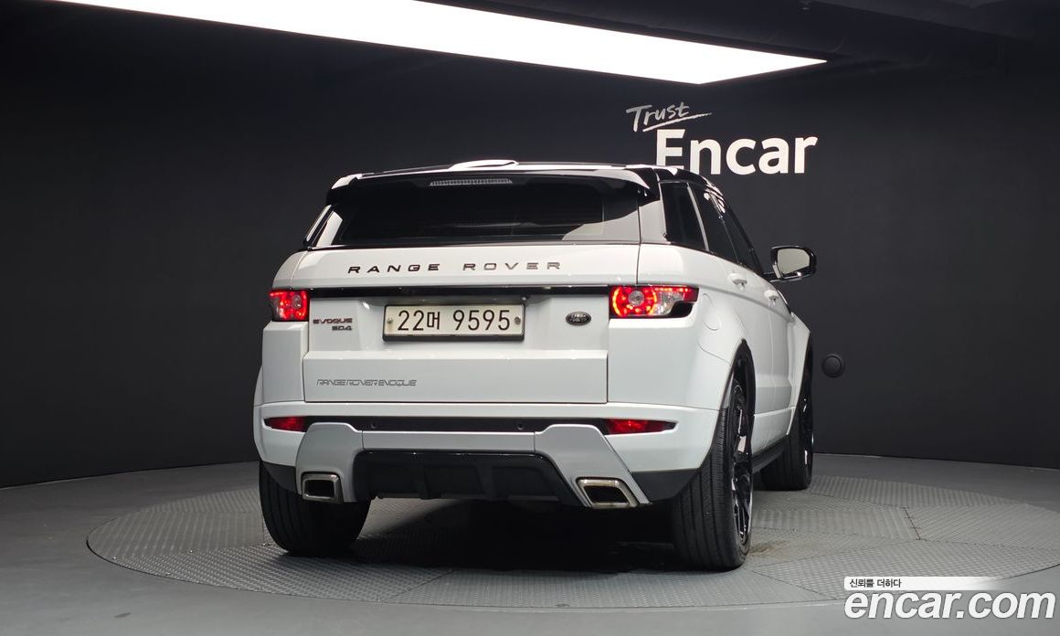 Land Rover Range Rover Evoque фото 4