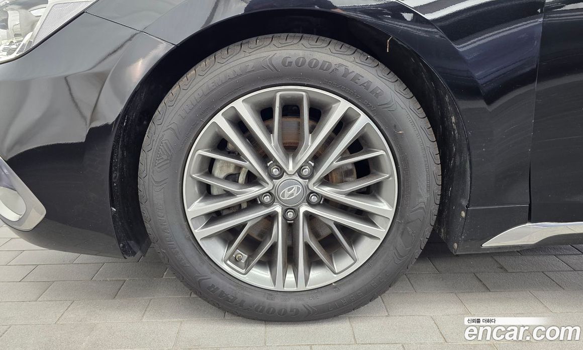 Hyundai Grandeur (IG) 6th Gen фото 5