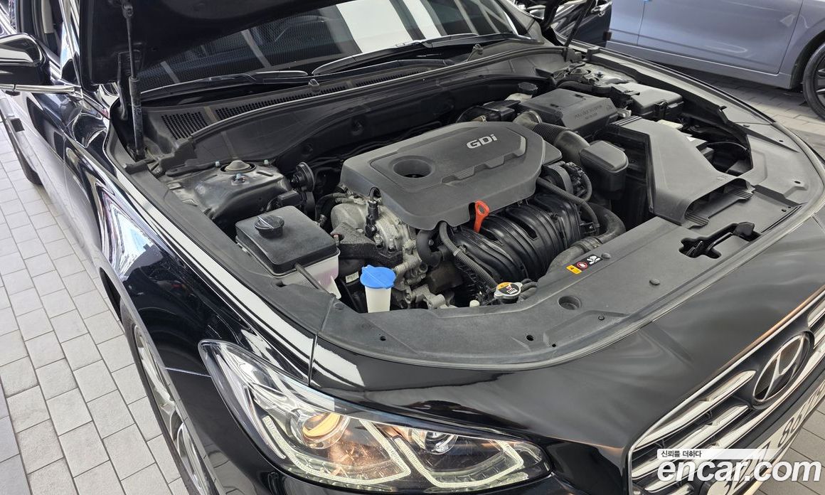 Hyundai Grandeur (IG) 6th Gen фото 6