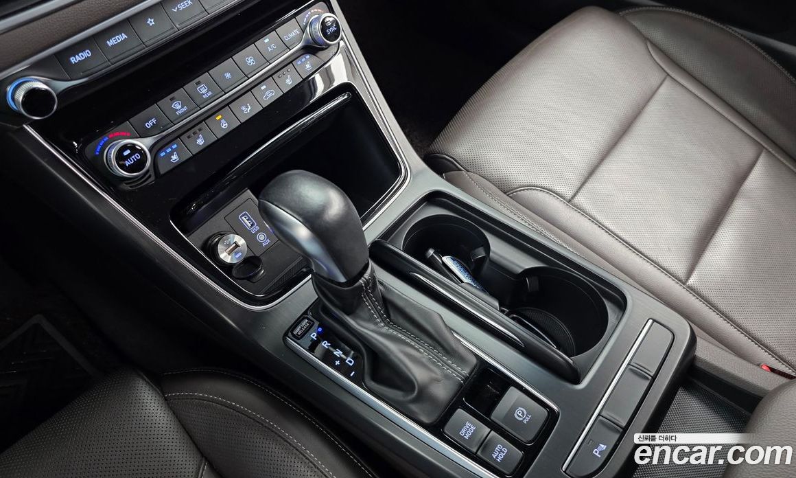 Hyundai Grandeur (IG) 6th Gen фото 9