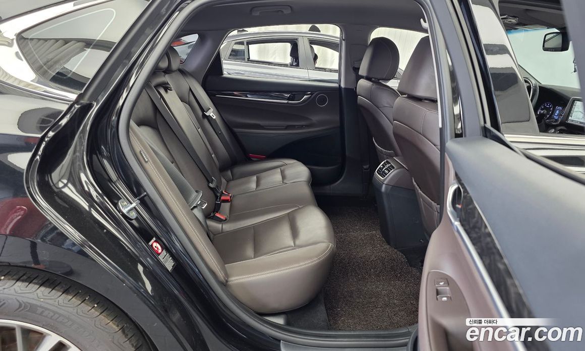 Hyundai Grandeur (IG) 6th Gen фото 12