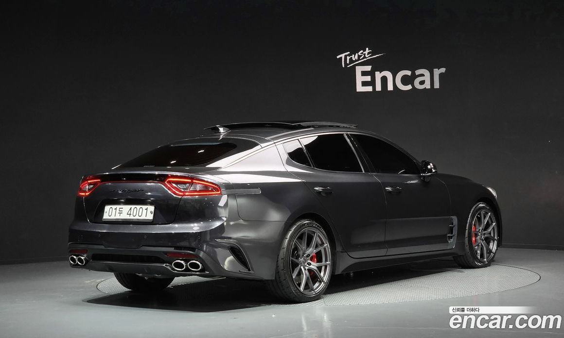 Kia Stinger фото 2