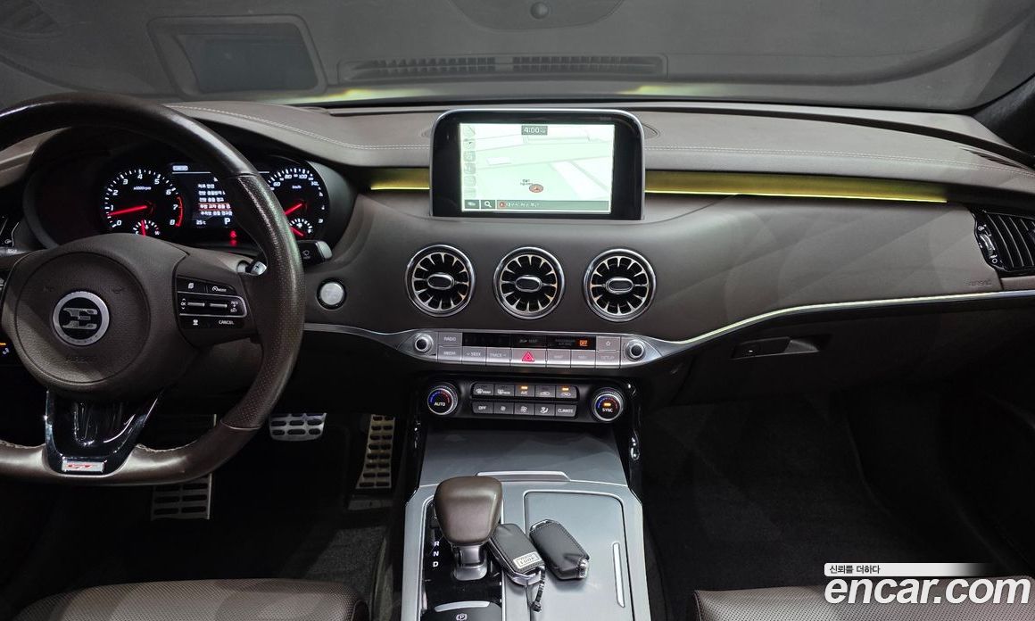Kia Stinger фото 18