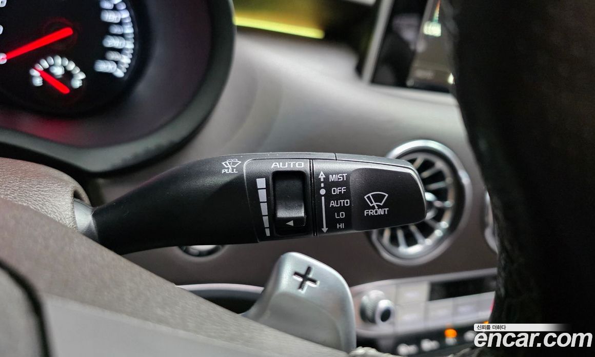 Kia Stinger фото 29
