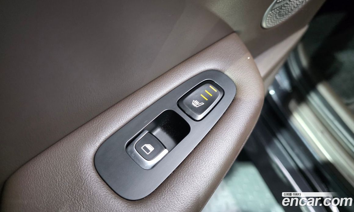 Kia Stinger фото 33