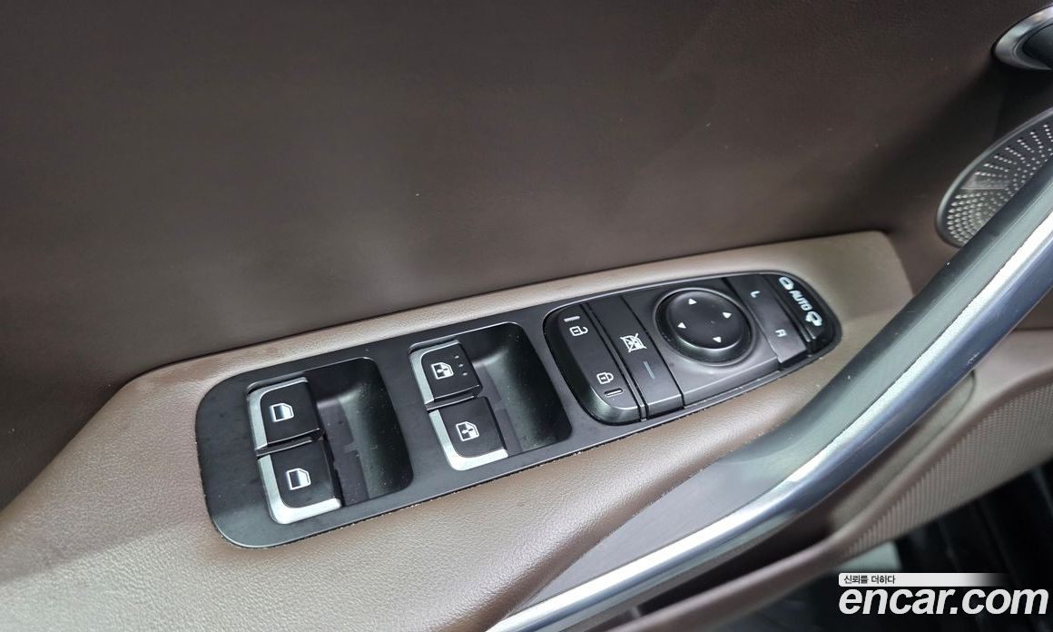 Kia Stinger фото 34