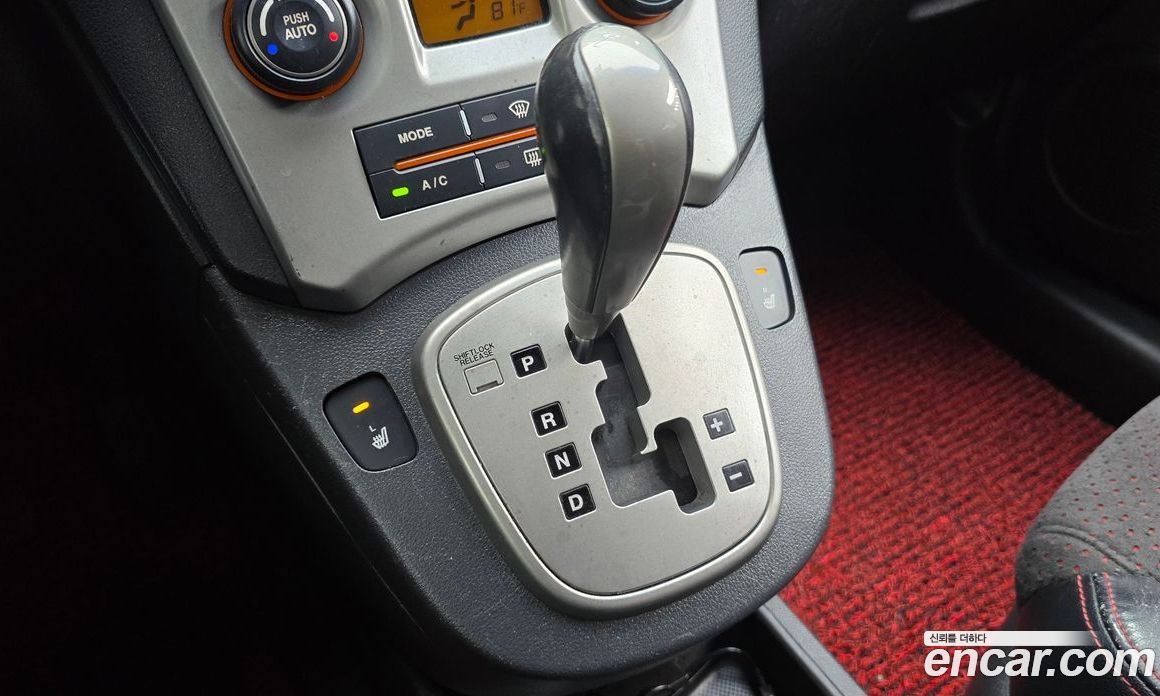 Kia Carens 2nd Gen фото 9