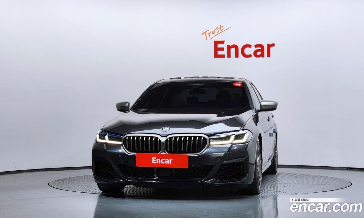 BMW 5-Series (G30) фото 3
