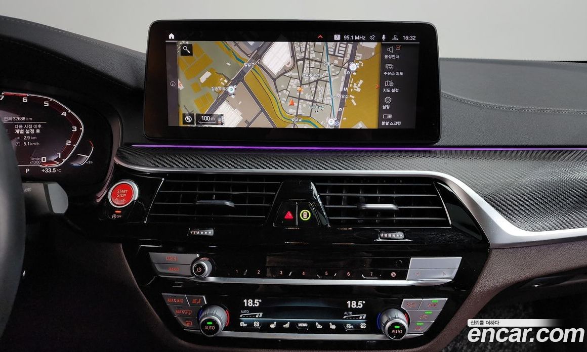 BMW 5-Series (G30) фото 14