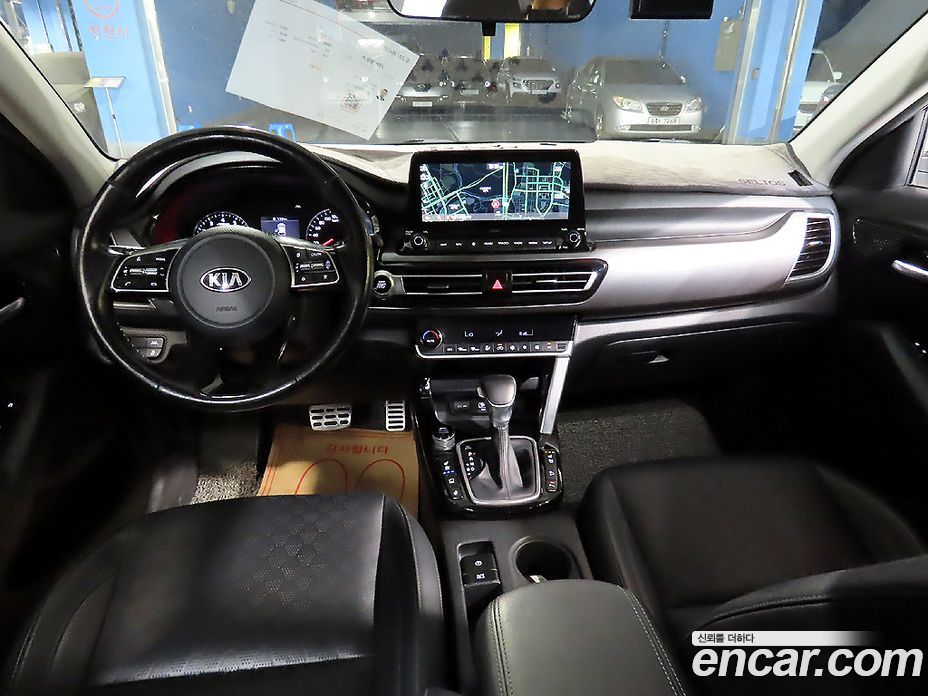 Kia Seltos фото 7